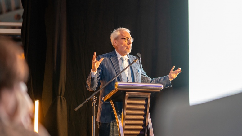 Gastredner, Prof. Dr. Fritz Vahrenholdt Gastredner, Prof. Dr. Fritz Vahrenholdt
